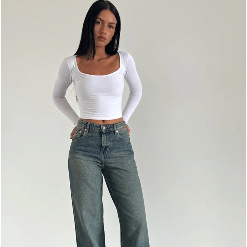 Motel Denim 
Parallel Jeans In Brown And Blue Acid
High-Waisted Blue Jeans
(